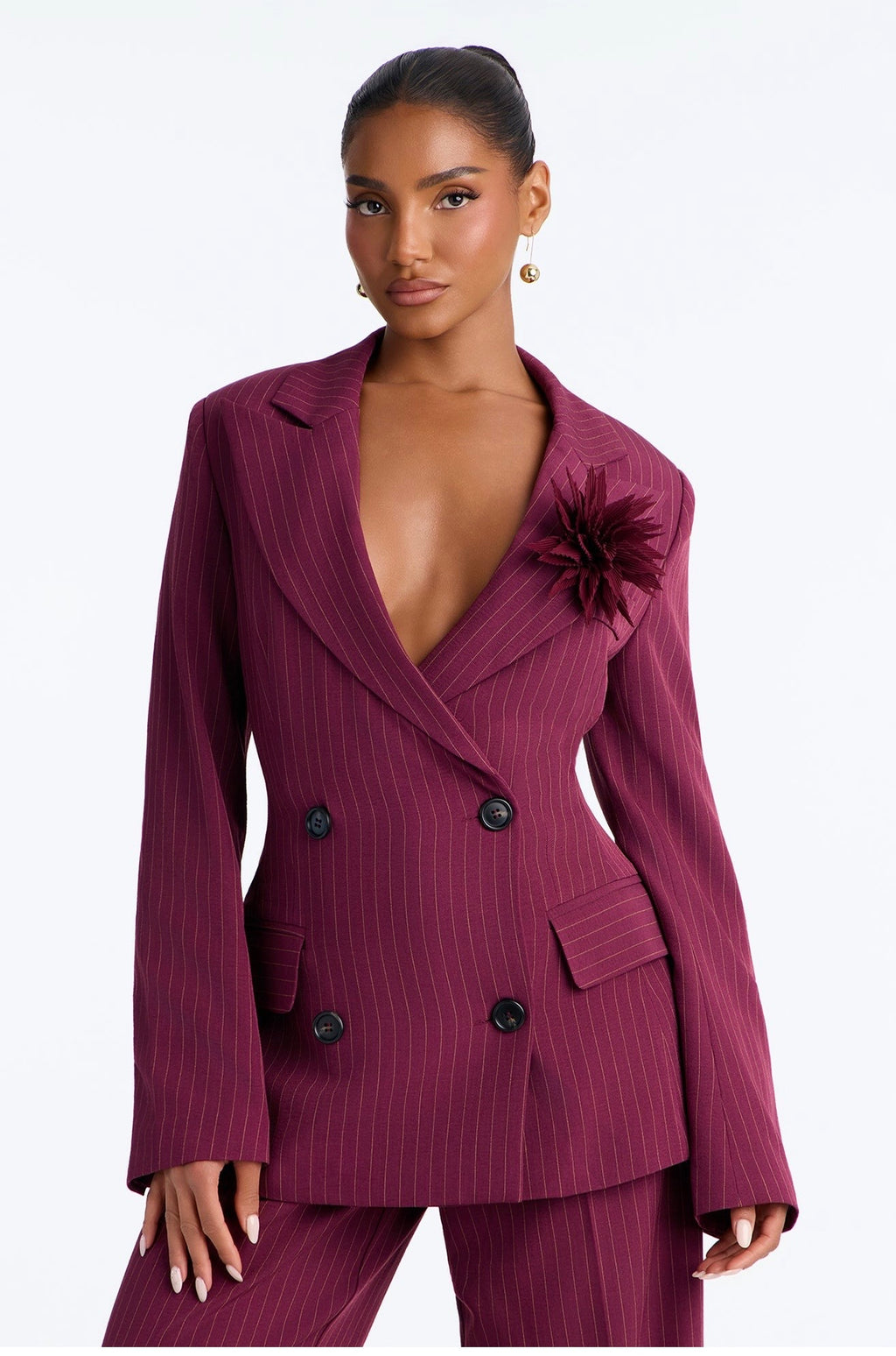 Ensemble Tailleur Chic Bordeaux à Rayures ✨
