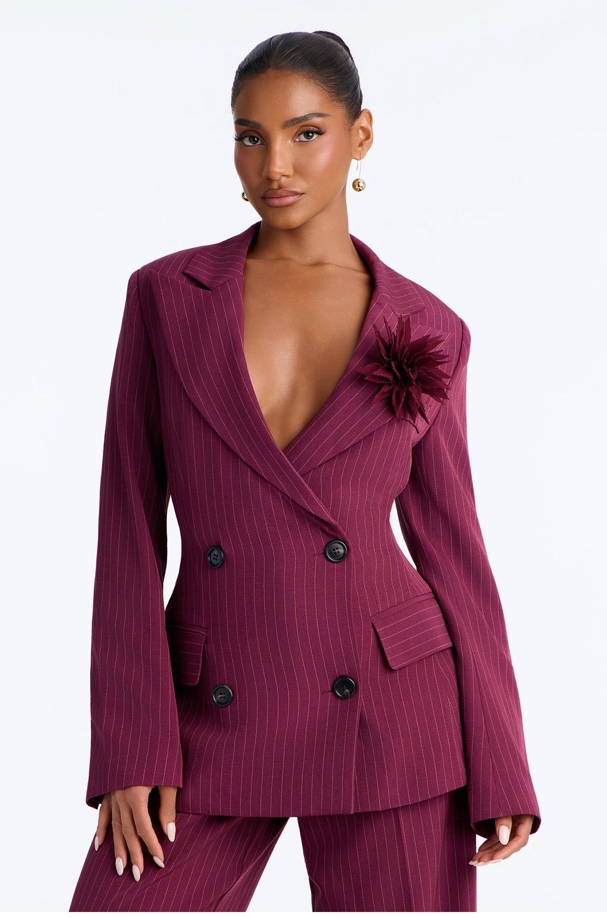 Ensemble Tailleur Chic Bordeaux à Rayures ✨